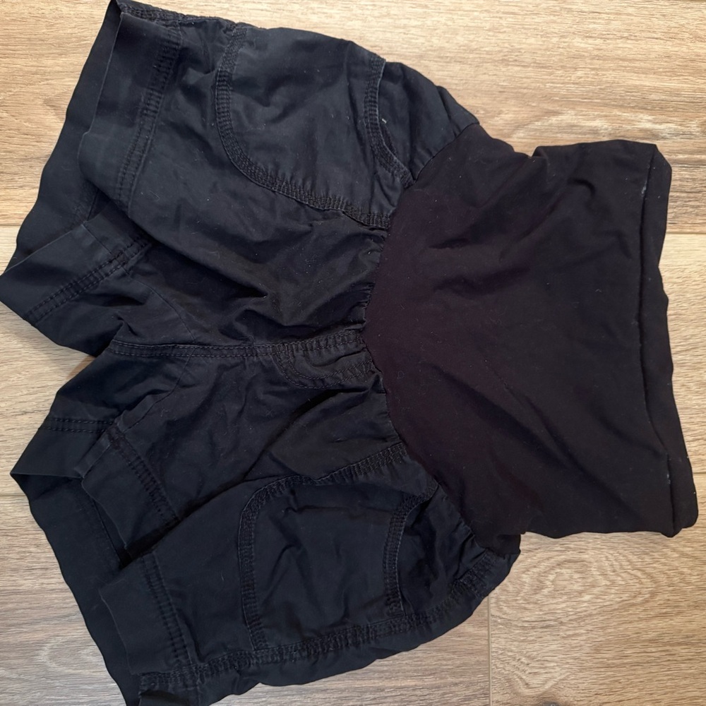 Full panel maternity shorts Partial